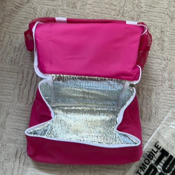 Brand new collectible T-Mobile Tuesdays insulated cooler mesh bag shopping tote - Picture 3 of 16